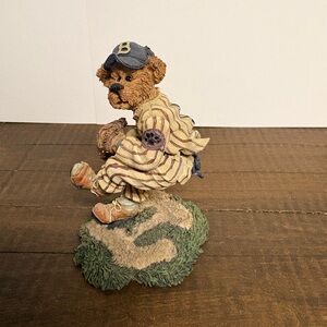 Boyd’s Bears Style 227732 - Greg McBruin.. The Wind Up. Baseball Collectible